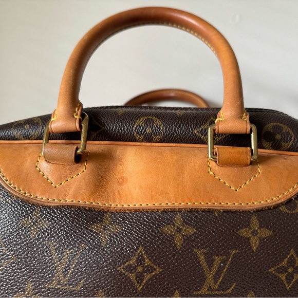 【Louis Vuitton】 Monogram Deauville Hand Bag - Picture 6 of 15